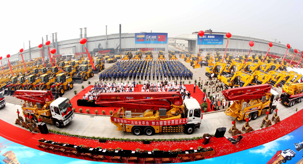 XCMG стала первой компанией в отрасли, чьи доходы превысили отметку 100 млрд. юаней.