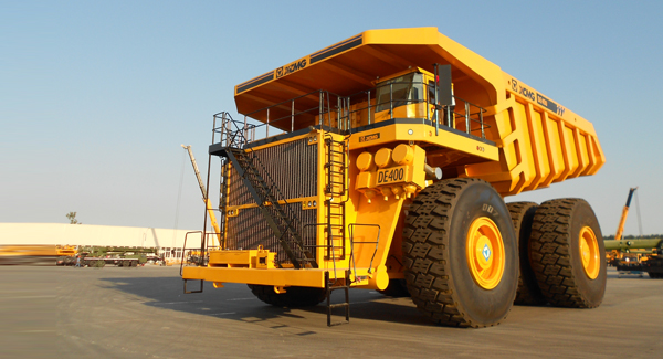 全球最大的DE400矿用自卸车在徐工成功下线