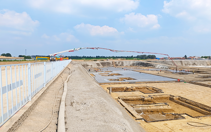徐工大米数泵车助建陵城物流园 构筑民生工程新引擎