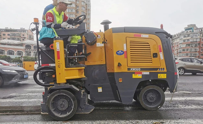 徐工XM505市政道路铣刨施工：杭州城市道路焕新升级的高效之选