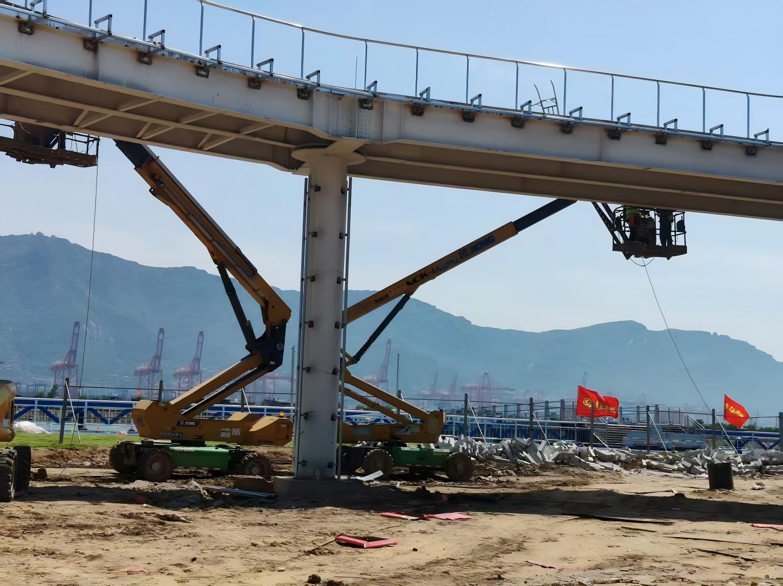盐雾里搭起 “空中环线”！徐工高空作业平台奋战连岛景区建设