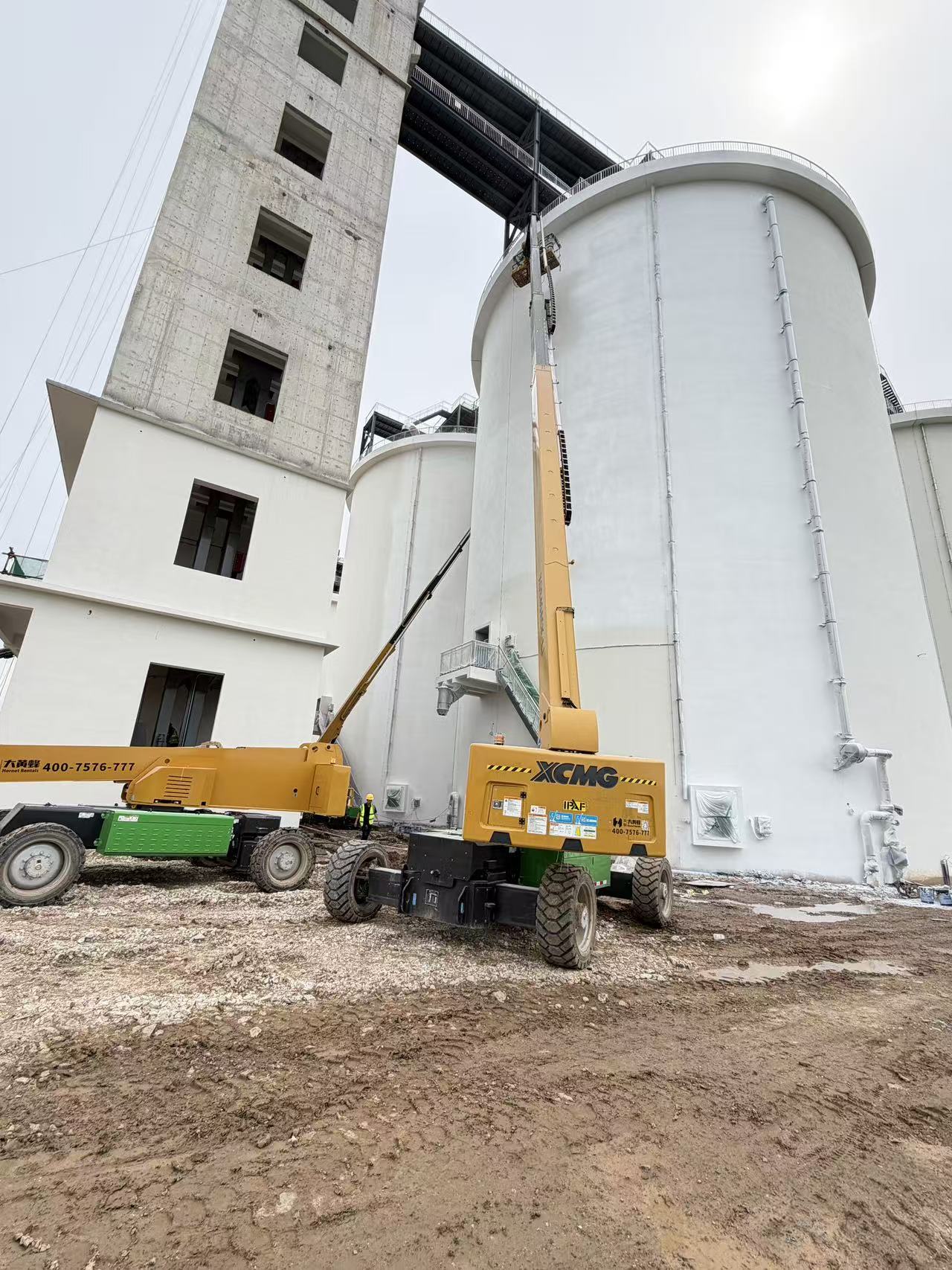 总仓容25万吨！徐工高空作业平台擎天筑粮仓