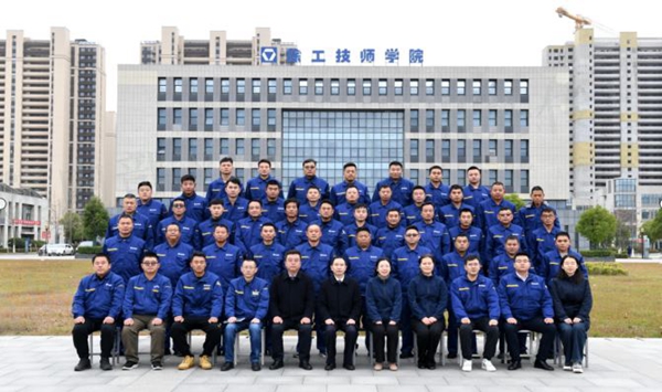 徐工道路机械事业部租赁公司操作手技能提升培训班顺利开班