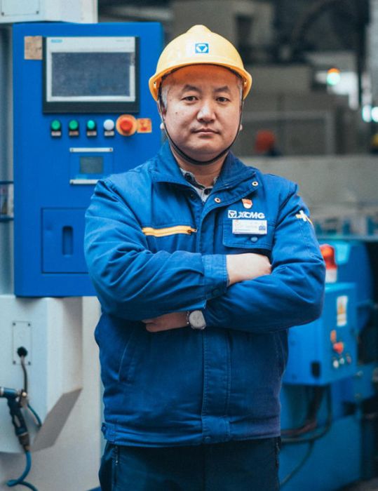 孟维