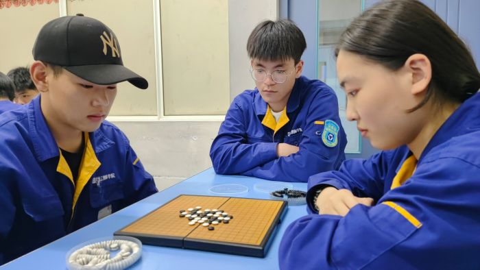 “玲珑”棋社：“驰骋疆场”五子棋比赛