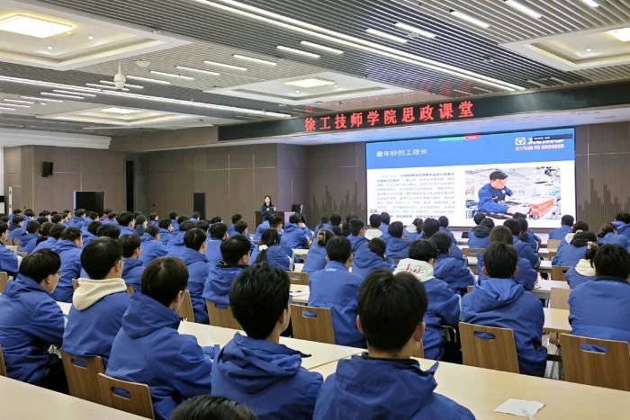 向下扎根 向上生长 | 这颗种子，你种下了吗？