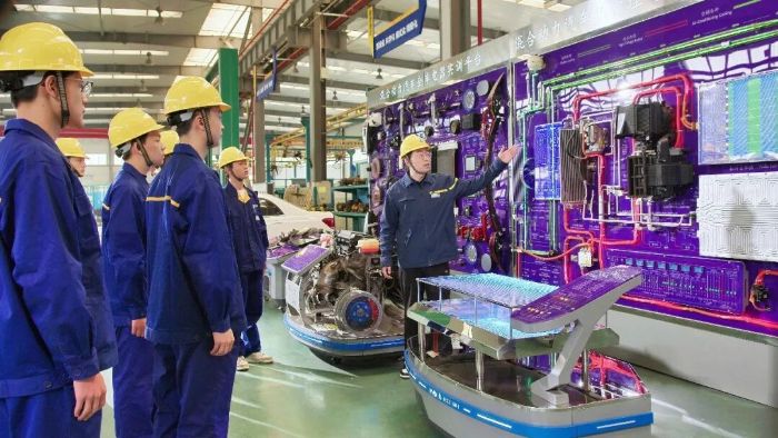 【媒体视点】以“人才链”强韧“产业链”！徐工技师学院交出亮眼“成绩单”