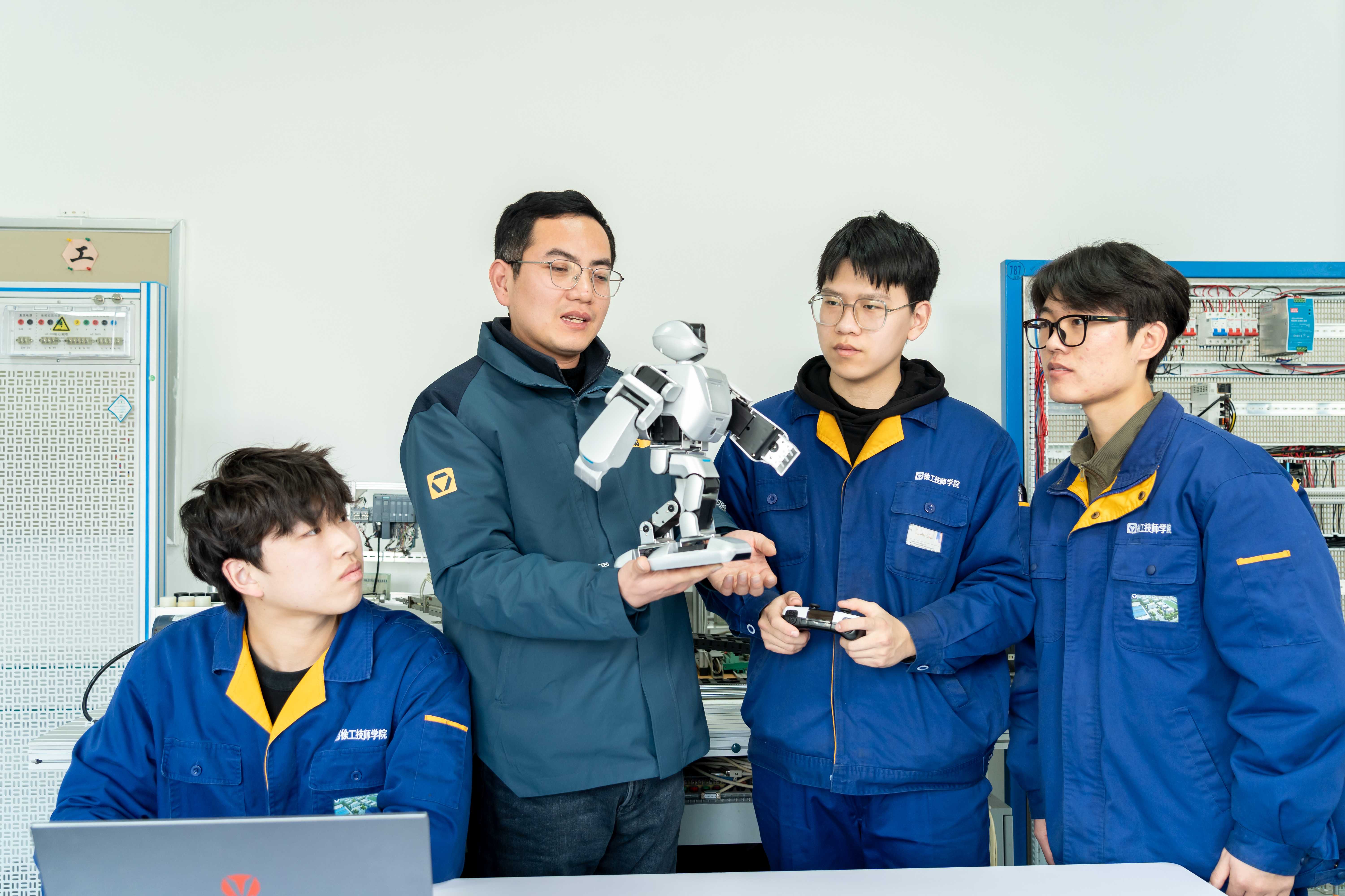 实训基地-机器人