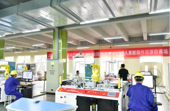 2026全市工程机械产业集群职工职业技能竞赛在徐工技师学院落幕